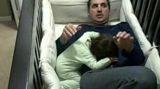 Дочь не спит без папы - смотреть видео (3:48)