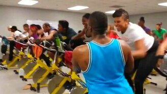 Энергичная тренировка - смотреть видео (1:25)