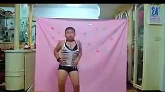 Прирождённый поп-звезда - смотреть видео (3:36)