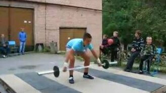 Как не надо поднимать штангу - смотреть видео (0:09)