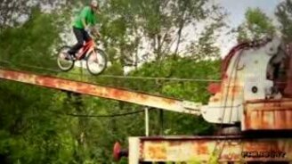 Адреналиновые трюкачи - смотреть видео (12:42)