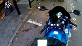 Маленький будущий байкер - смотреть видео (1:25)