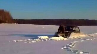 Нива проторяет дорогу - смотреть видео (0:37)