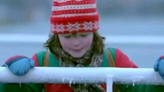 Зимняя ошибка многих детей - смотреть видео (0:30)