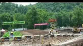 Удачное сальто на квадроцикле - смотреть видео (0:38)