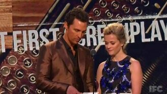 Так она в зале или на сцене? - смотреть видео (0:35)