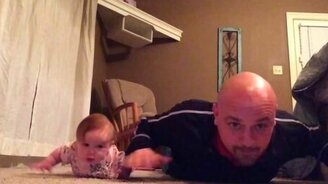 Дочка учит папу делать зарядку - смотреть видео (1:34)