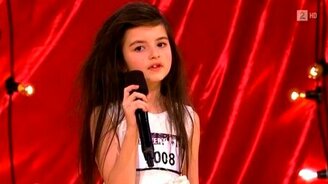 Удивительная семилетняя певичка - смотреть видео (4:33)