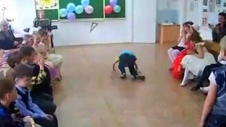 Поединок реальных брейкдансеров - смотреть видео (1:02)