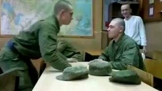 Розыгрыш с ложками - смотреть видео (1:07)