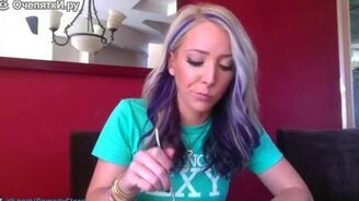 Девушка садится на диету... - смотреть видео (1:21)