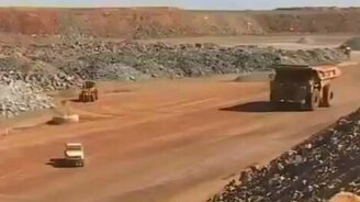 Самый зрелищный наезд - смотреть видео (0:20)