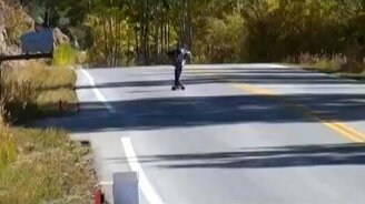 Рекорд скорости на доске - смотреть видео (0:23)