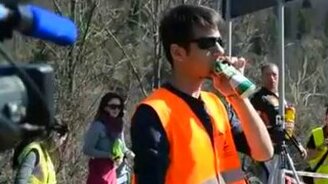 Правдоподобная имитация звука двигателя - смотреть видео (0:31)