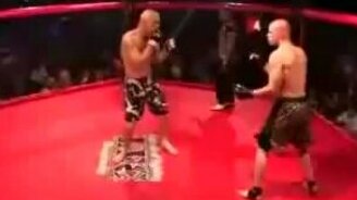 Прикольный двойной нокаут - смотреть видео (0:46)