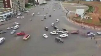 Сумасшедший перекрёсток - смотреть видео (1:26)