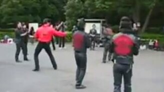 Чуп, косуха и большие ботинки - смотреть видео (0:58)