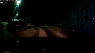 Метеорит над Мурманском - смотреть видео (1:00)