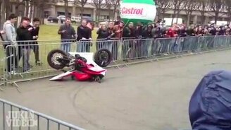 Топ-10 забавных провалов - смотреть видео (2:07)