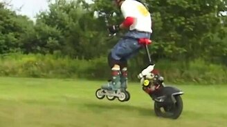 Хочешь прокатиться на роликах с ветерком? - смотреть видео (1:40)