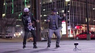 Два пластичных танцора - смотреть видео (4:53)