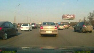 Взрыв в скучной пробке - смотреть видео (0:44)