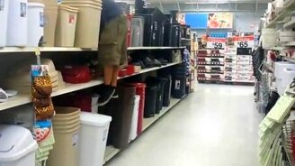 Сальто в супермаркете - смотреть видео (0:16)