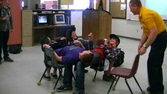 Каракатица из четырёх парней - смотреть видео (0:33)