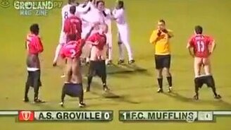 Гол без штанов - смотреть видео (0:39)