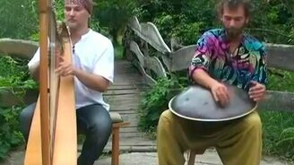 Дуэт арфы и барабана-ханга - смотреть видео (4:25)