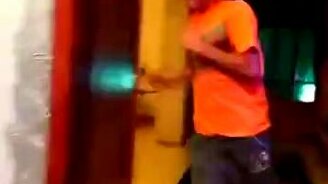 В догонялки с гепардом - смотреть видео (0:15)