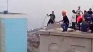 Нет, стой! Не прыгай! - смотреть видео (1:18)