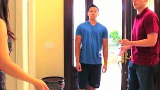 Девушка-кошка против девушки-собаки 2 - смотреть видео (4:13)