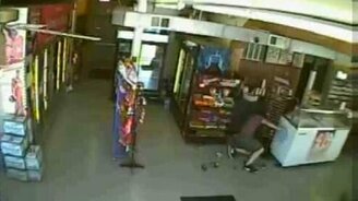 Испугался сам не понял чего - смотреть видео (0:33)