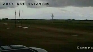 Удар молнии и автомобиль - смотреть видео (0:27)