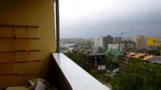 Сильный ураган на Сахалине - смотреть видео (0:54)