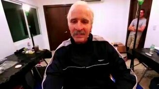 Дед - футболист - смотреть видео (3:30)