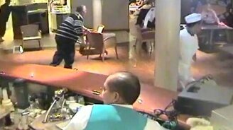 Жизнь на корабле во время шторма - смотреть видео (2:24)