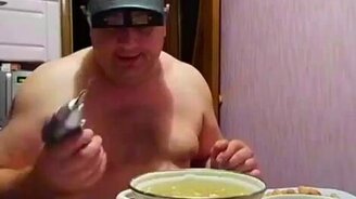 Нано-эклеры от кулинара - смотреть видео (2:38)