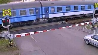 Везения на автодорогах - смотреть видео (3:02)