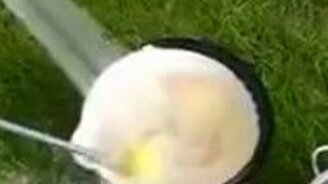 Молниеносная чистка картошки - смотреть видео (1:06)