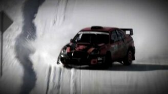 Удачное столкновение со столбом - смотреть видео (1:31)