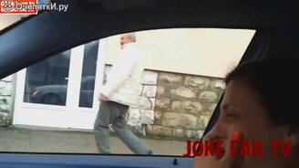 Безбашенные смельчаки и их неудачи - смотреть видео (4:39)