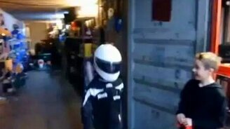 Бог картинговой парковки - смотреть видео (0:24)