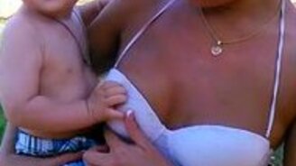 Любитель пощупать - смотреть видео (0:18)