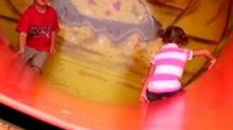 Мёртвая хватка девчонки - смотреть видео (0:53)