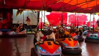 Побоище на электромашинках - смотреть видео (3:44)