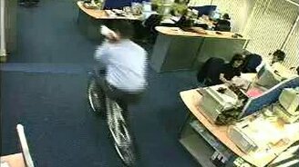 Офисный транспорт - смотреть видео (0:18)