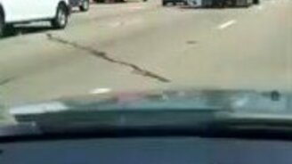 Подрезал цементовозу путь - смотреть видео (0:28)