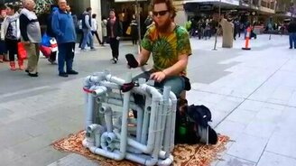 Электронная музыка на водосточных трубах - смотреть видео (10:06)